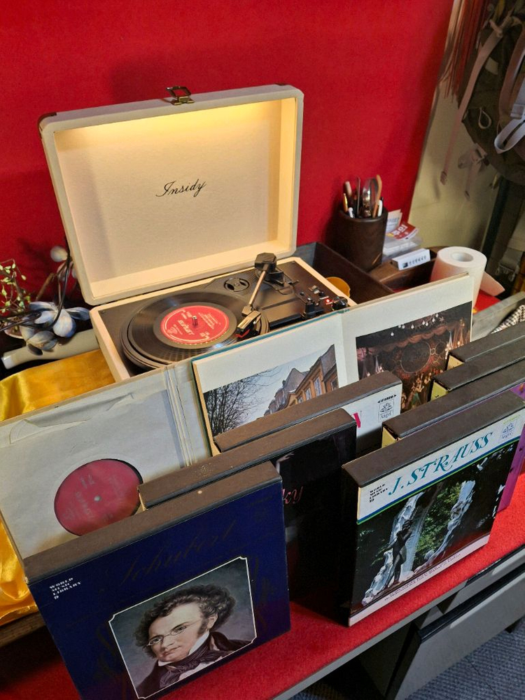 레코드판 과 전축 이미지