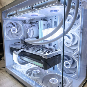 라이젠7 7800X3D RTX4070TI 본체 팝니다 이미지