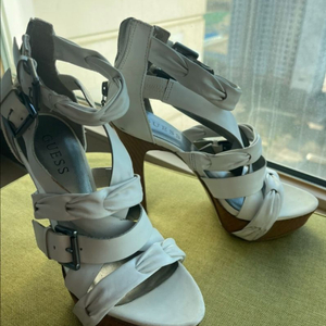 GUESS 게스 샌들힐 6M(235)