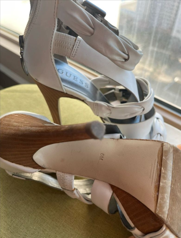 GUESS 게스 샌들힐 6M(235)--3