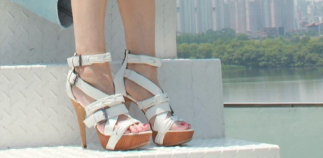 GUESS 게스 샌들힐 6M(235)--4