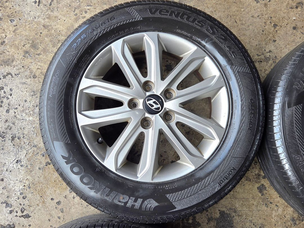 더뉴 아반떼MD 16인치휠타이어 pcd114.3 팝니다 아반떼 소나타 코나 셀토스 등 이미지