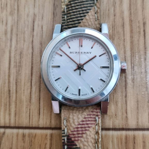버버리 정품 여자시계 bu9222