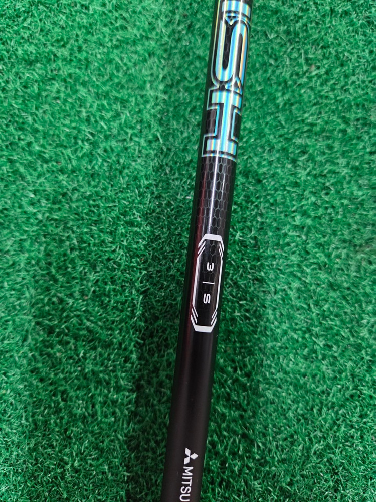 TaylorMade 테일러메이드 Qi4D MAX 드라이버 - VANQUISH 뱅퀴시 VV - 3S 이미지