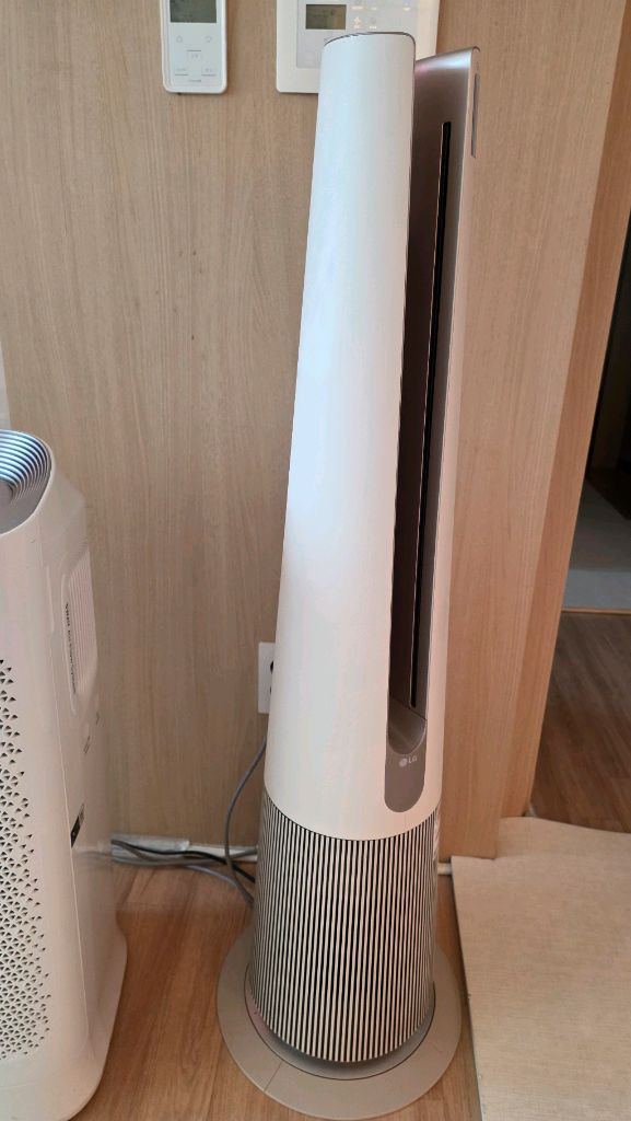 LG 오브제컬렉션 에어로타워 FS063PSDA.AKOR 최상급 모델 (온풍기능 O)--3