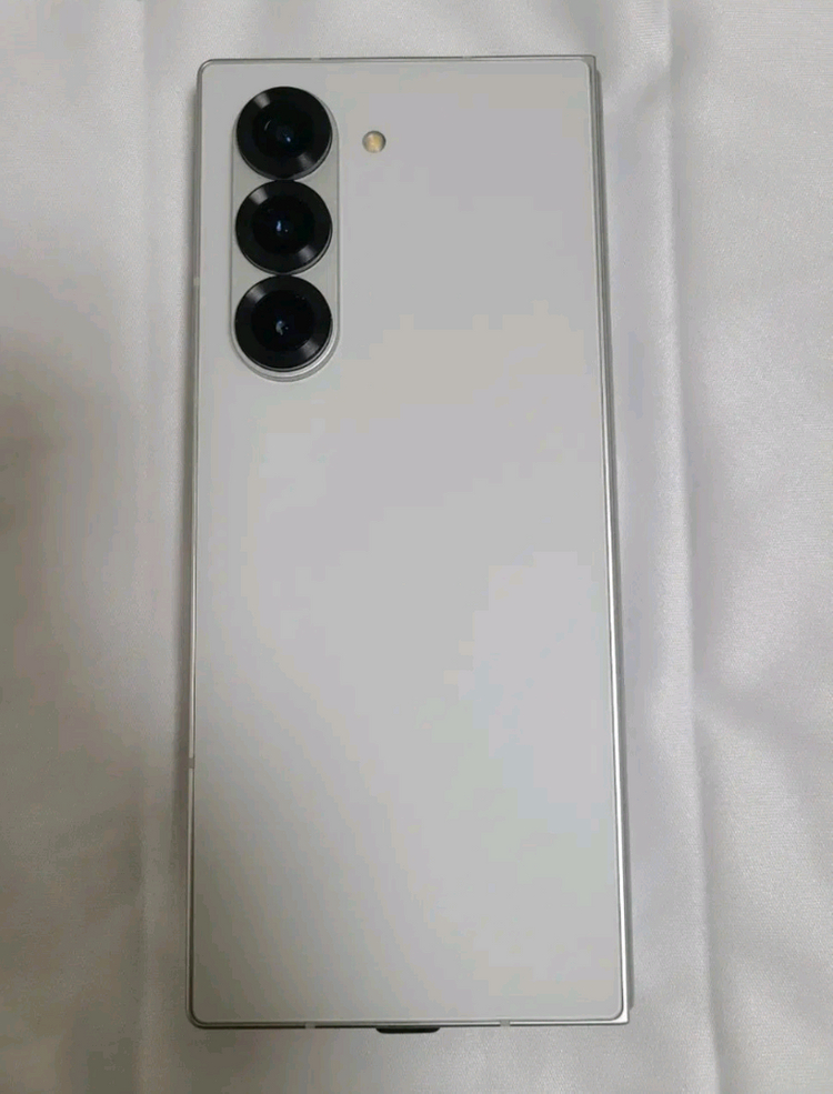 갤럭시z폴드6 회이트에디션 256GB 자급제 교신및교환 판매원합니다.--13