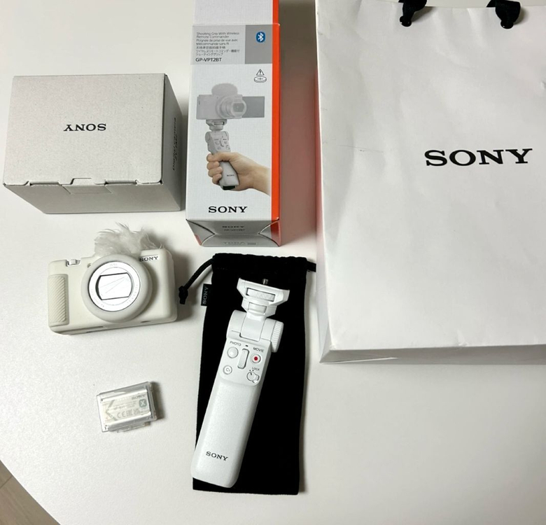 소니 ZV-1 m2 화이트 +슈팅 그립+베터리2개--0