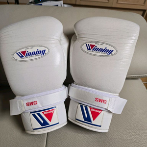 위닝 14온스 레이스 화이트 복싱글러브 판매