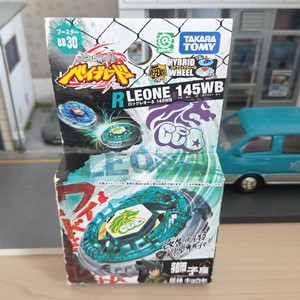 메탈베이블레이드 로크레온 단순 박스개봉품