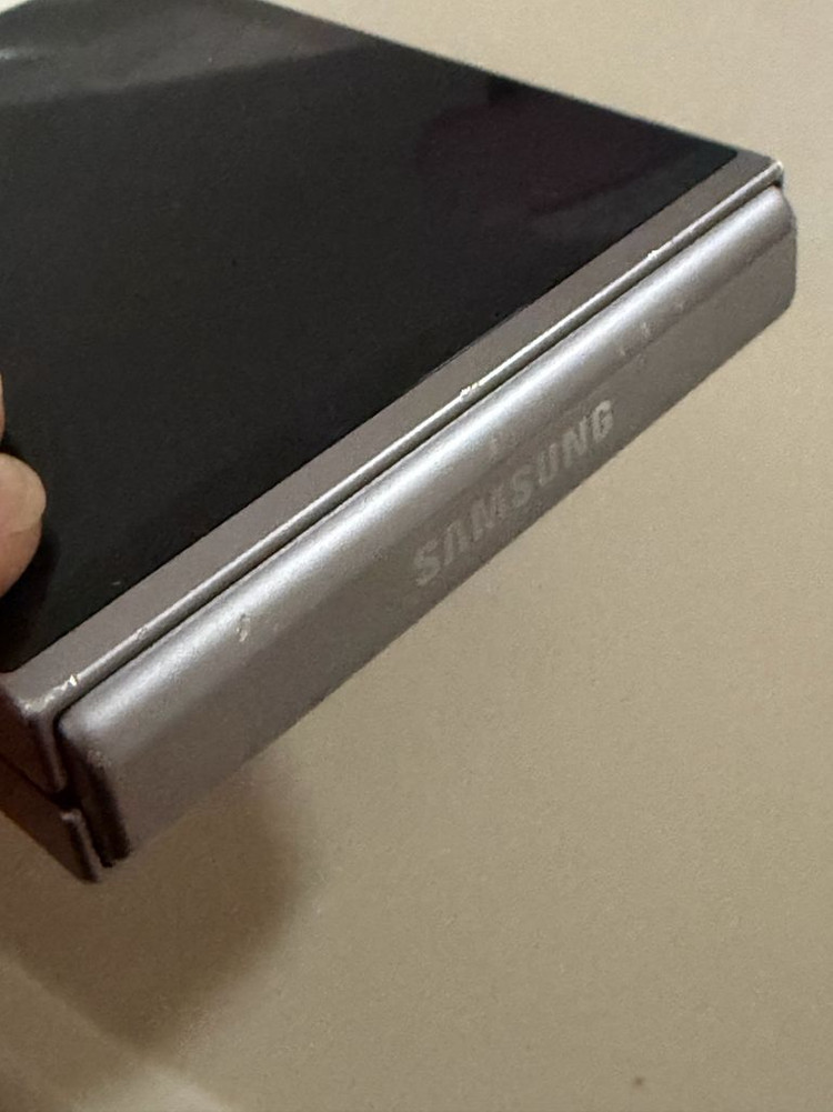 폴더블 스마트폰 256GB 자급제 이미지