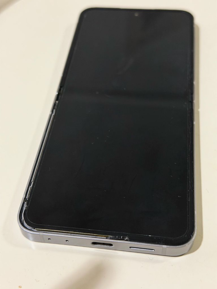 폴더블 스마트폰 256GB 자급제 이미지