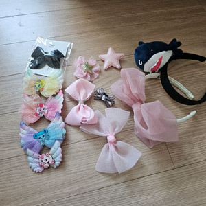 하츄핑 머리핀 외 여아 머리핀 일괄