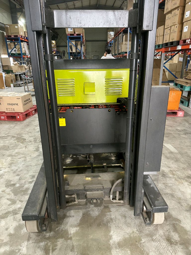 클라크 1.5톤 입승식 전동 지게차 CRX15FL--3