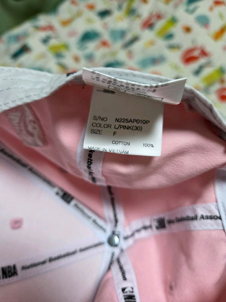 NBA 핑크 볼캡 모자 택포 1.3만--3