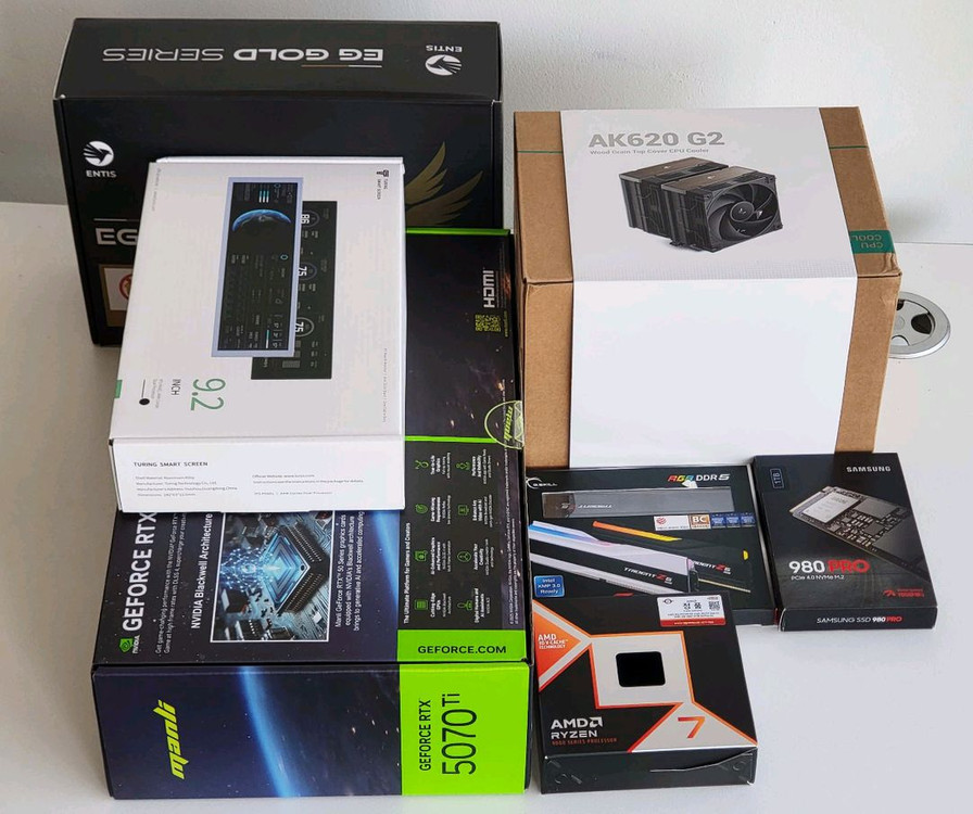 9800X3D 5070Ti 컴퓨터 고사양 본체 게이밍 PC 아이온2 배그 이미지