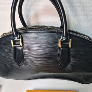 루이비통 정품 블랙 에피 에삐 레더 자스민 토트백 싸게 팝니다