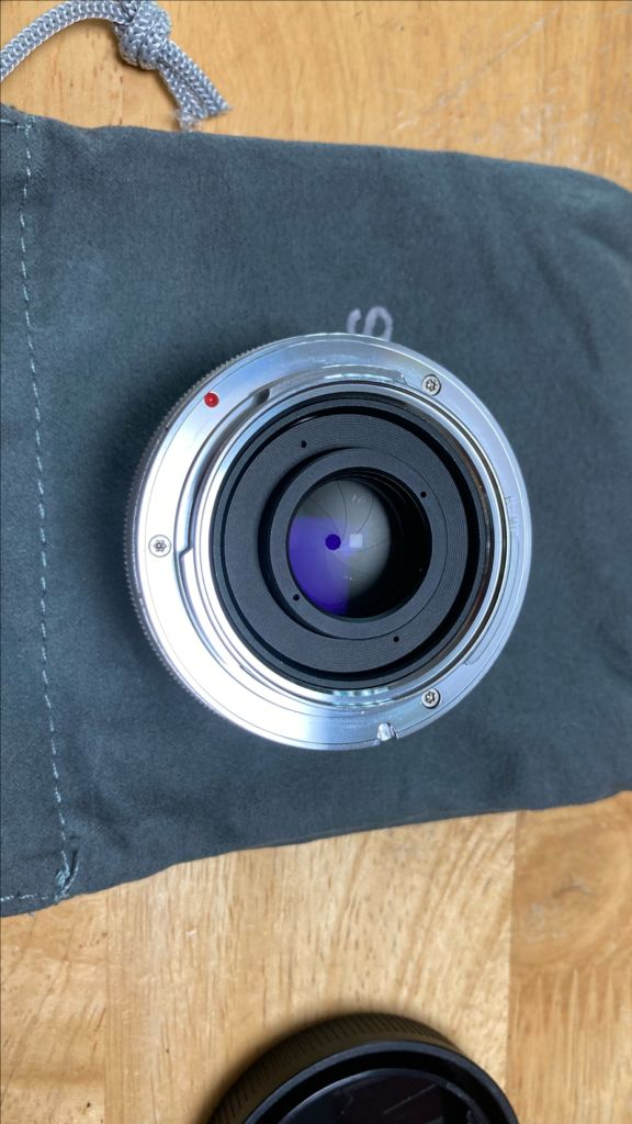 칠공오십 7Artisans 35mm F1.2 렌즈 이미지