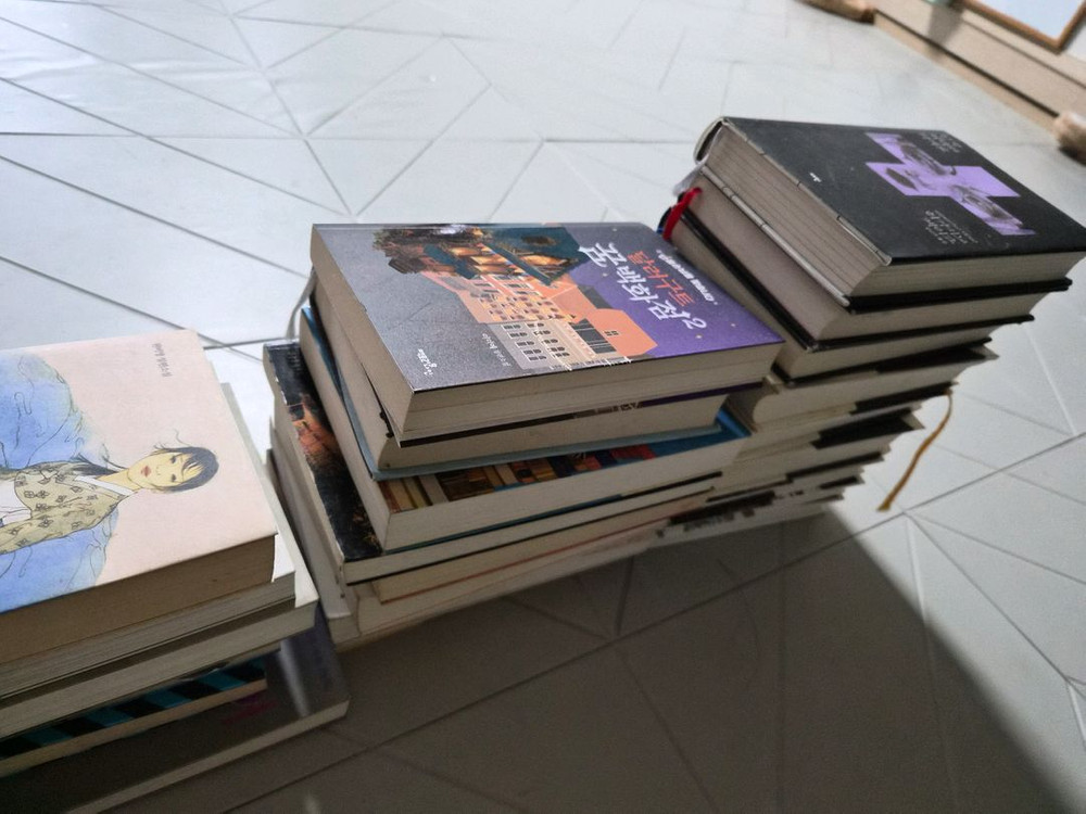 1Q84 고구려 히가시노게이고 무라카미하루키 무협지 추리소설 상식책 여행책 등--6