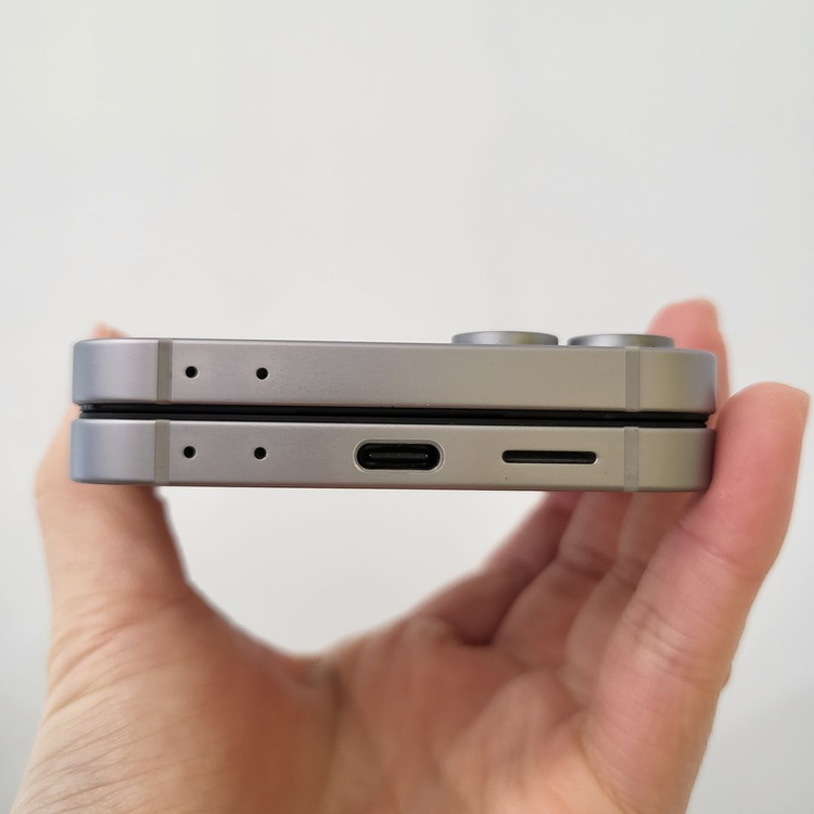 갤럭시 Z플립6 / S급 / 12-46--4