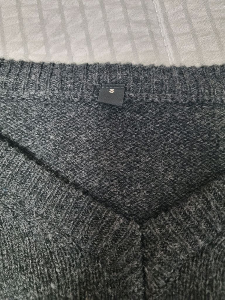 무인양품 무지 그레이 브이넥 울 니트 스웨터 스몰 muji 이미지