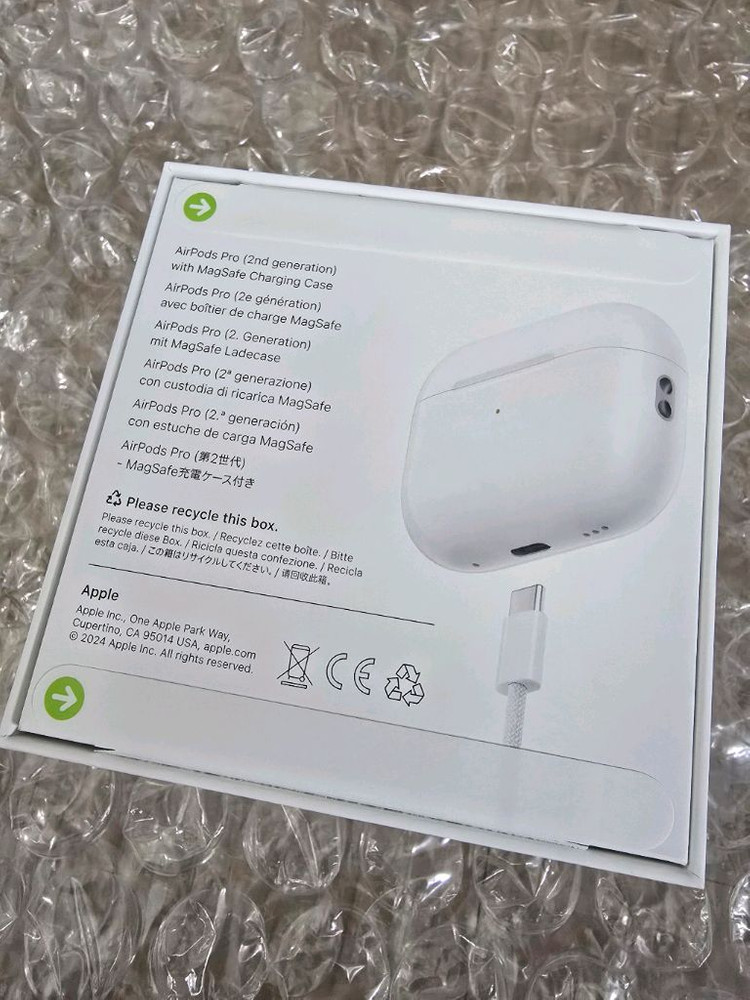 에어팟 프로 2세대 맥세이프 충전케이스모델 (2세대, USB-C) MTJV3KH/A 판매합니다.--1