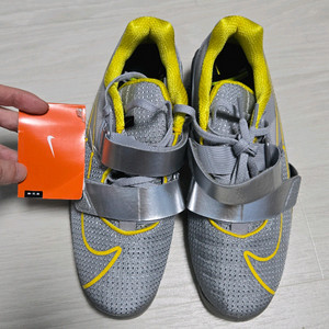 나이키 로말레오4 역도화 헬스화 트레이너화 260mm 판매합니다