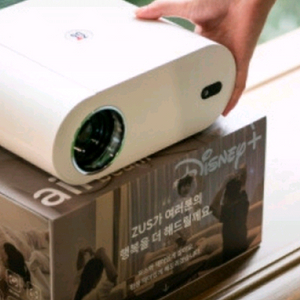 저스빔4k . 전용스탠드. 100인치 스크린 (미개봉 새상품
