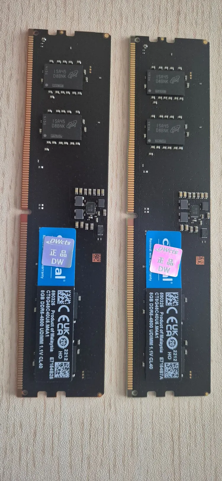DDR5 8GB 메모리 2개 세트 이미지