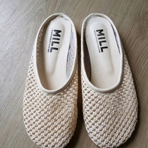 MILL 슬리퍼