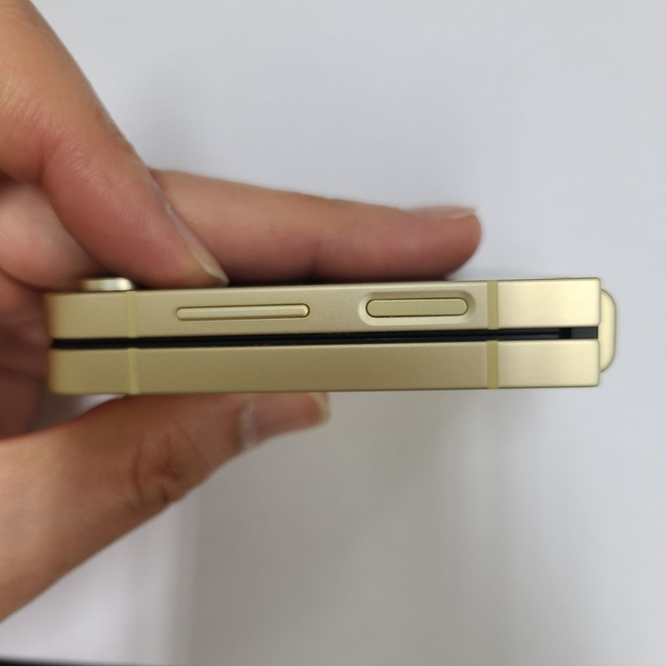 .갤럭시 Z플립6 옐로우 256GB SK 무잔상 특SS급 새폰급 중고폰 메인폰 효도폰 선물용! 211730 이미지