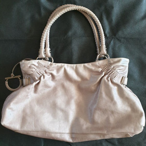 페라가모 토트백