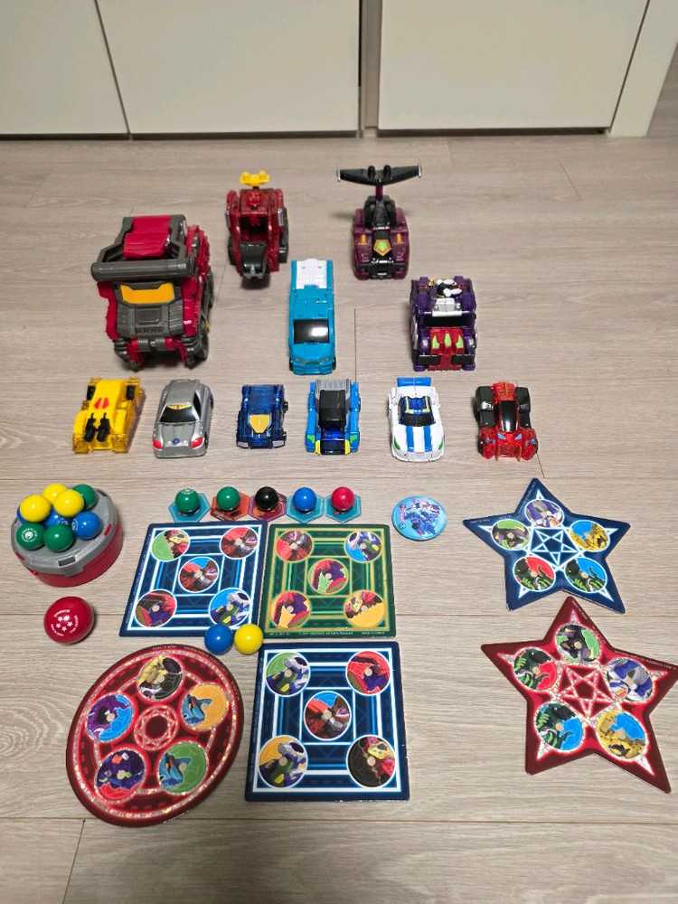 메카드볼-하이퍼캐논 등 11종+볼피커+볼22개+캐릭터스토퍼 5개 +베틀판6개--0