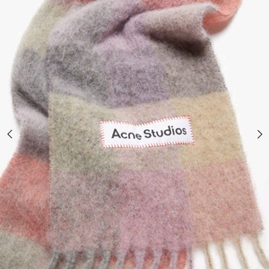 아크네스튜디오 머플러