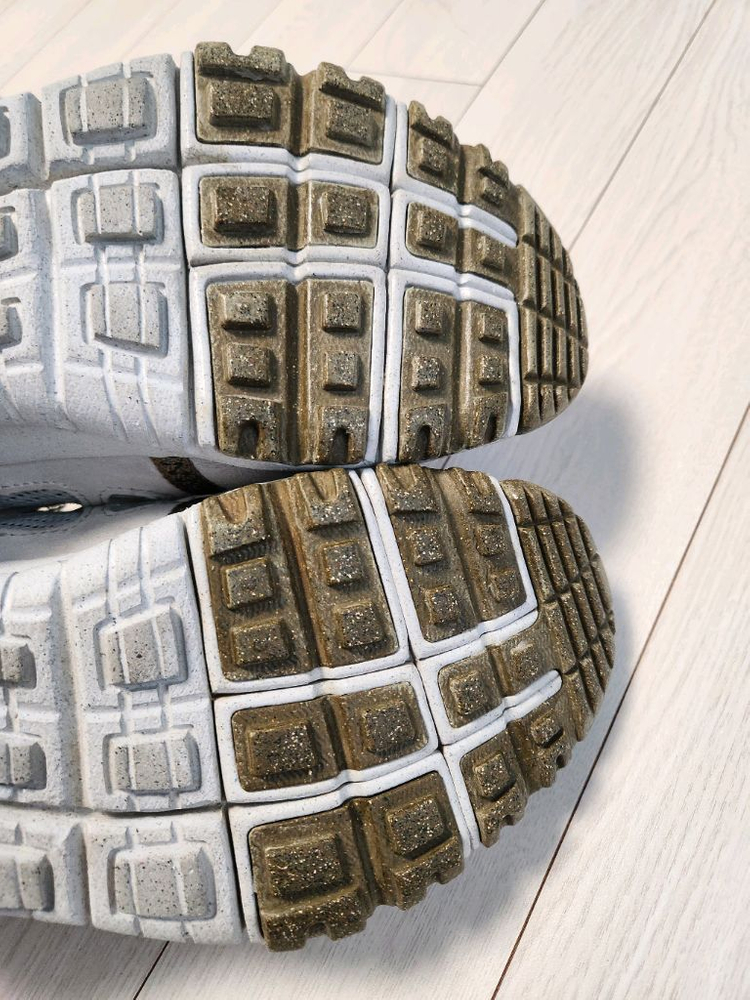 나이키 운동화 프리 테라 비스타 넥스트 네이처 DM0861-002 사이즈275바닥닳음 거의 없어요 바닥 사용감 외에--9