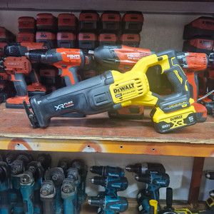 디월트충전컷쏘 DCS386 플렉스볼트어드밴스 디월트컷쏘 S급