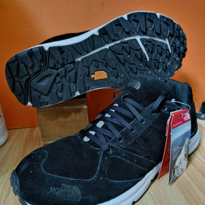 (새상품)노스페이스 트레킹 워킹화(표기260추천사이즈255)