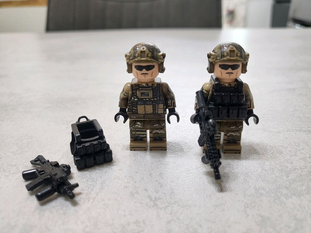 레고 밀리터리 브릭매니아 GMV 1.1 미피 팝니다.--1