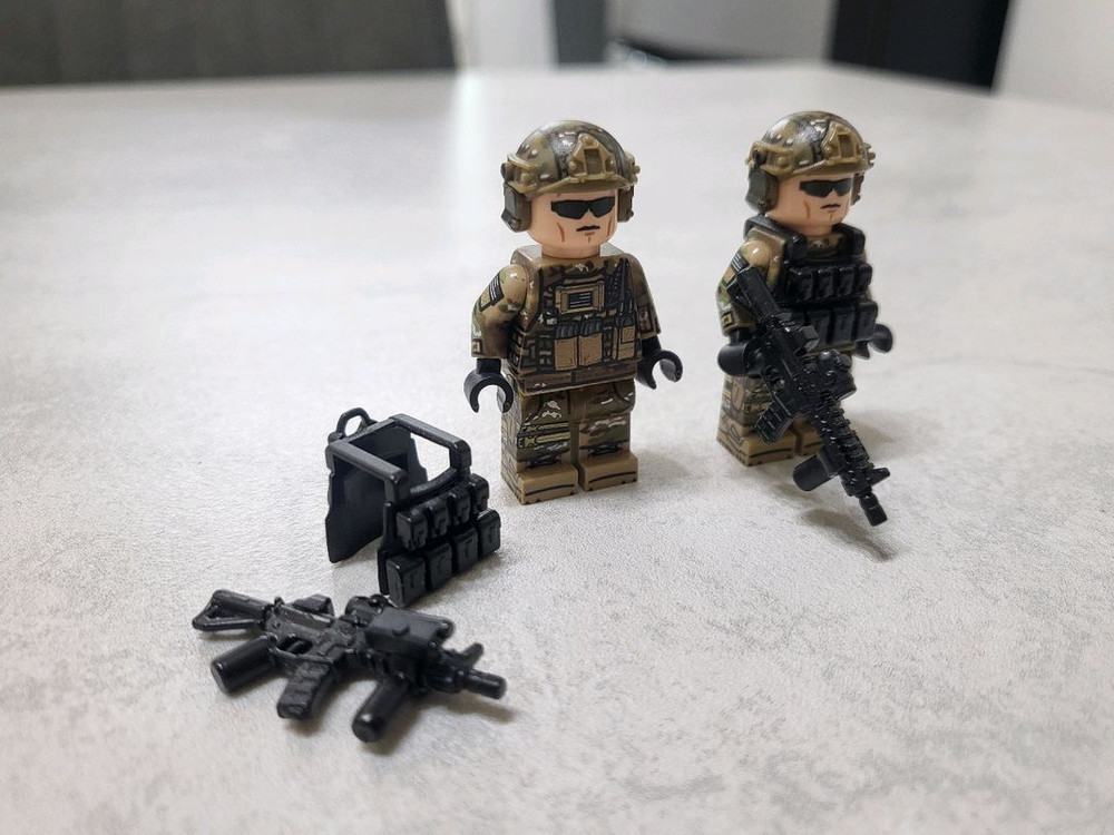 레고 밀리터리 브릭매니아 GMV 1.1 미피 팝니다.--2