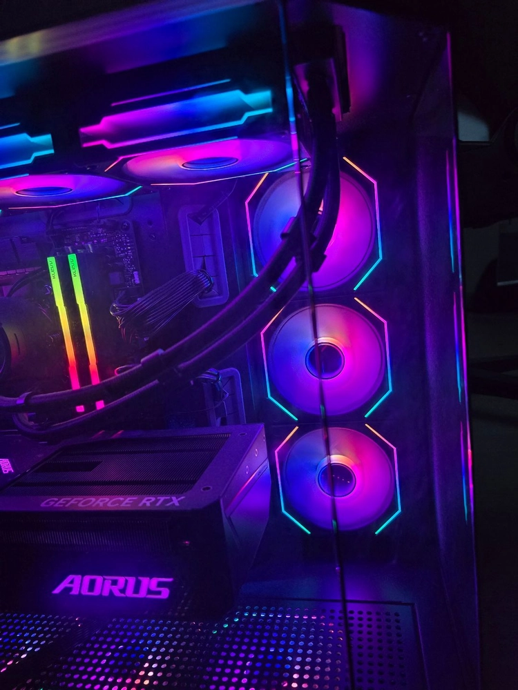조립PC (라이젠7-7800X3D + RTX 4070 Ti SUPER Master D6X 16GB) 이미지