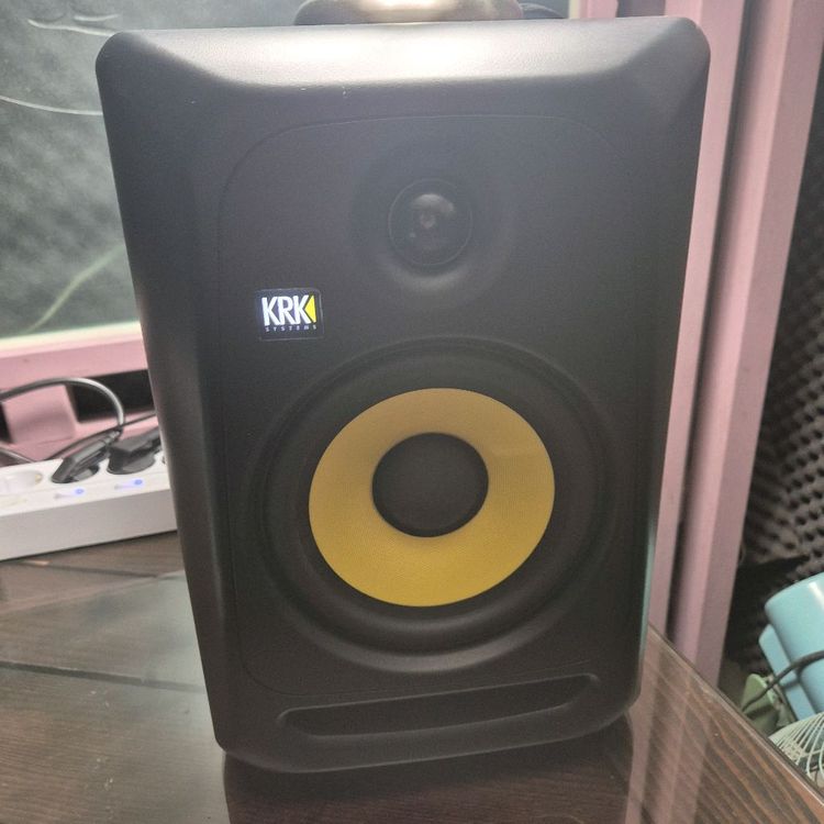 KRK Classic 7 스튜디오 모니터 스피커 이미지