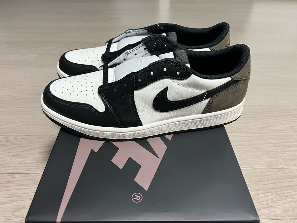 나이키 조던 1 로우 모카 295 판매--1