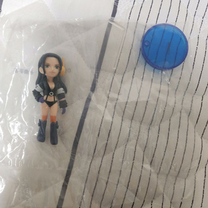 원피스 월드 콜렉터블 피규어 에그헤드 니코 로빈 (미개봉)