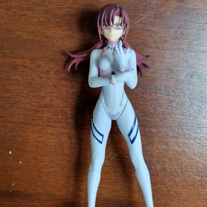 에반게리온 마리 피규어