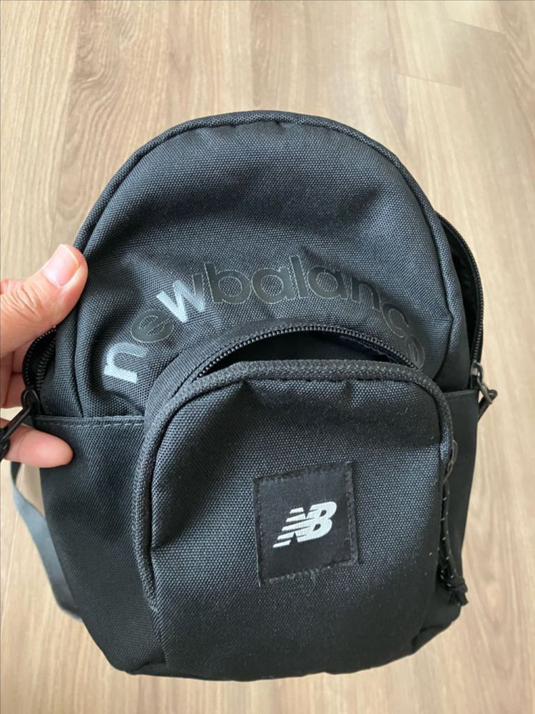뉴발란스키즈 백팩--1