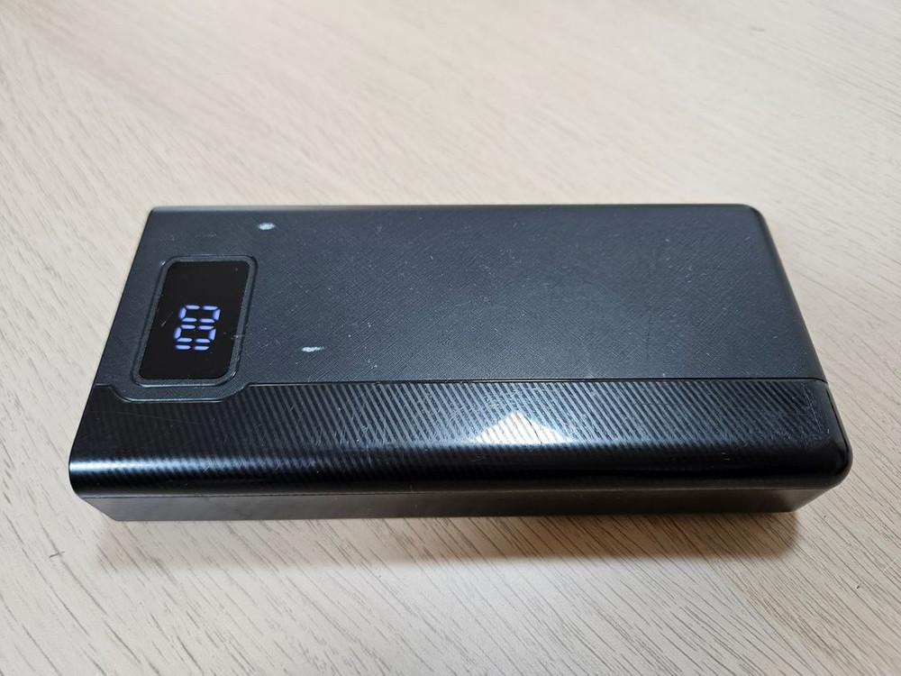 대용량 고속충전 보조배터리 30000mAh 등 여러 보조배터리 판매합니다.--2