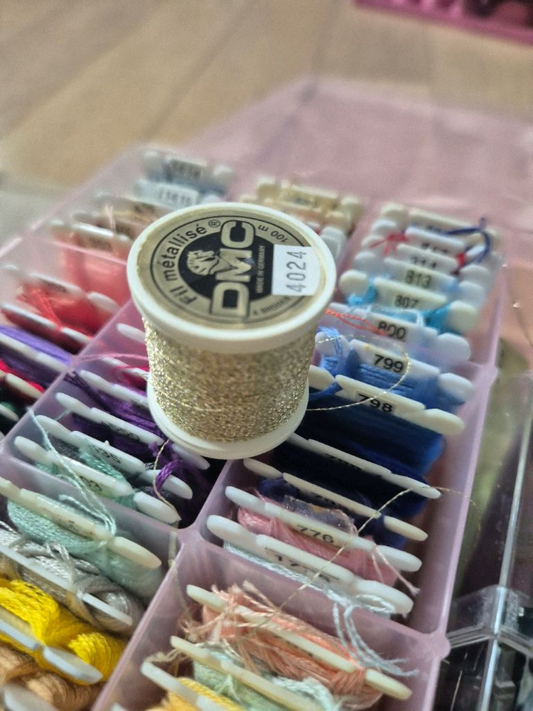 십자수실, 도안, 천 등 세트--2