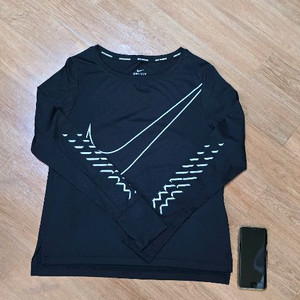 여.85-90) 나이키 여성 러닝 긴팔티 / 헬스 요가 다이어트 몸매