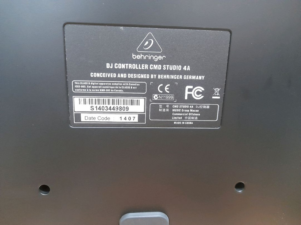 베링거 CMD STUDIO 4A DJ 컨트롤러 이미지