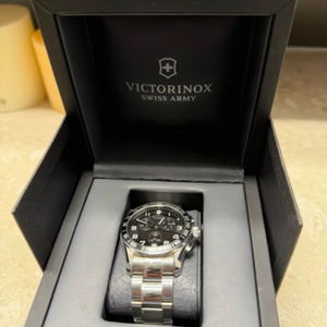 Victorinox Swiss Army 241494 크로노그래프 풀박 / 타키미터 / 정품