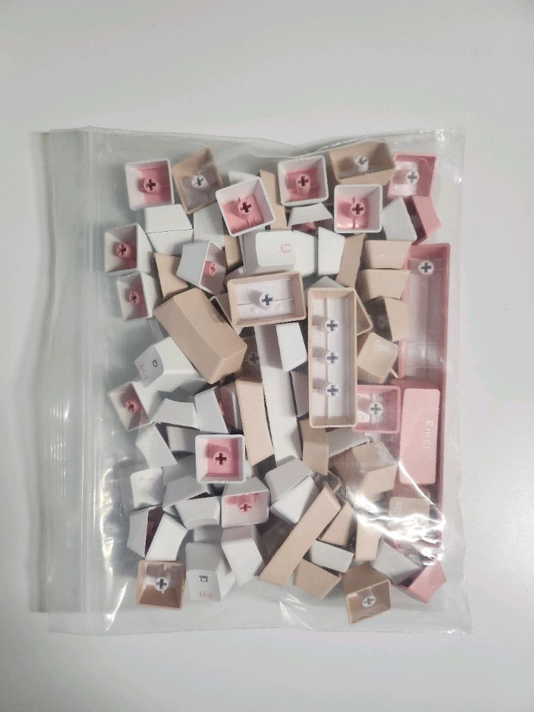 텐키리스 키캡 + 포인트키캡 화이트/핑크/베이지 조합 이미지